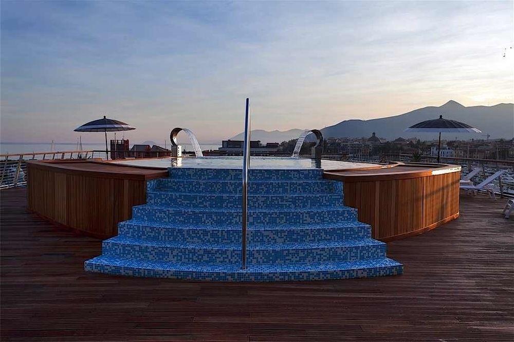 Hotel Yacht Club Marina Di Loano Exteriér fotografie