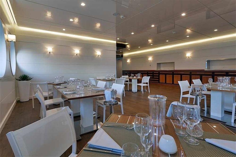 Hotel Yacht Club Marina Di Loano Exteriér fotografie
