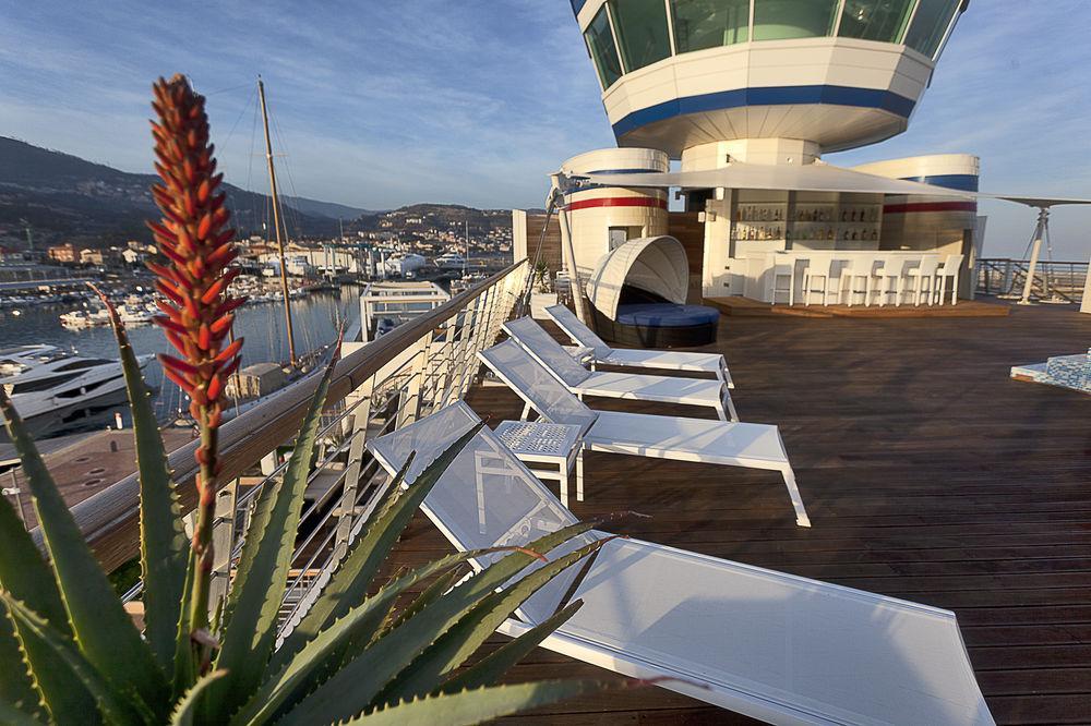 Hotel Yacht Club Marina Di Loano Exteriér fotografie