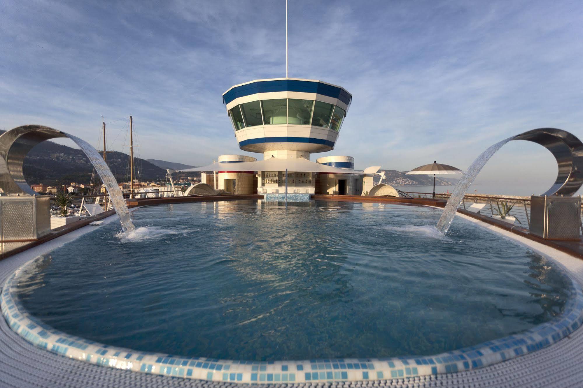 Hotel Yacht Club Marina Di Loano Exteriér fotografie