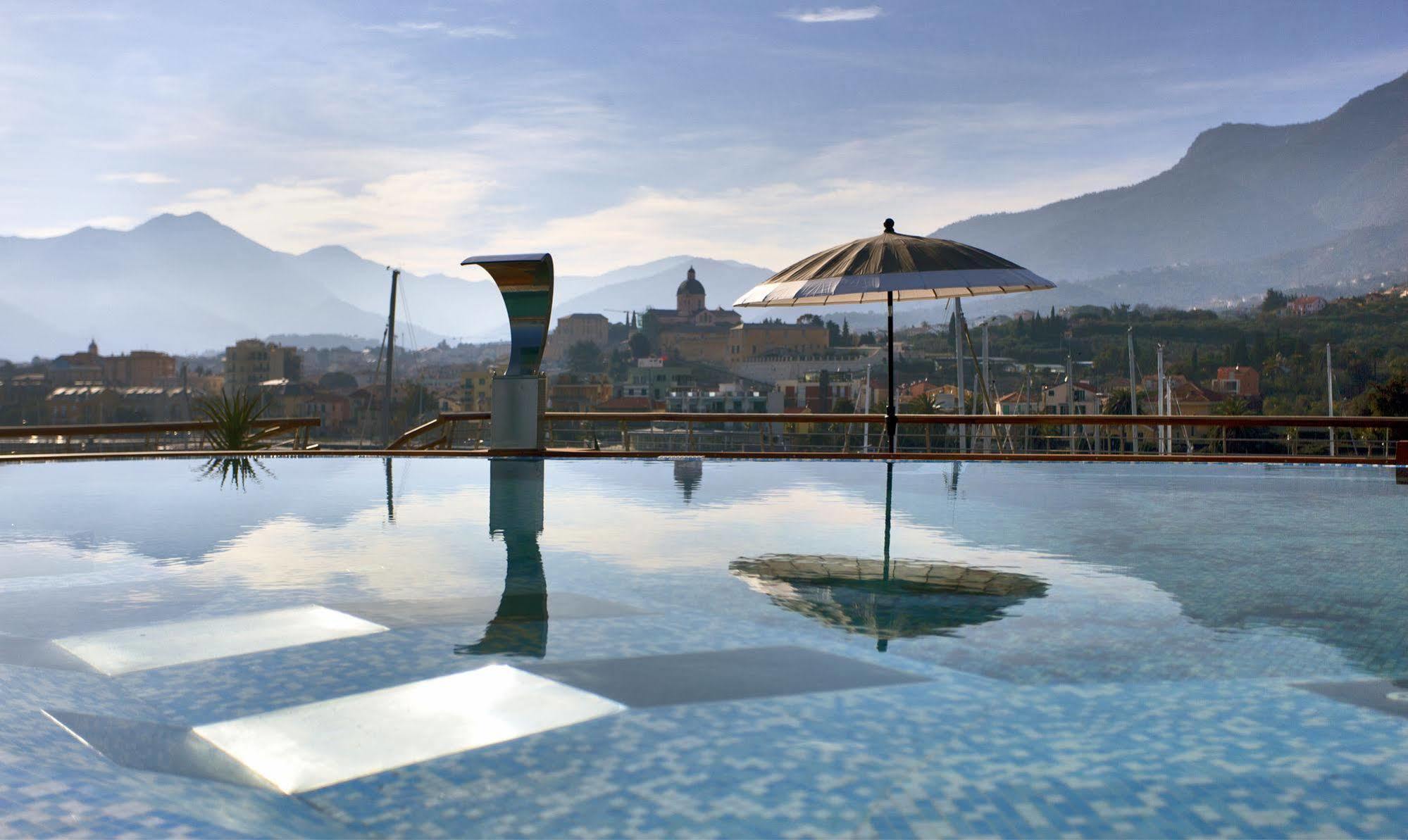 Hotel Yacht Club Marina Di Loano Exteriér fotografie